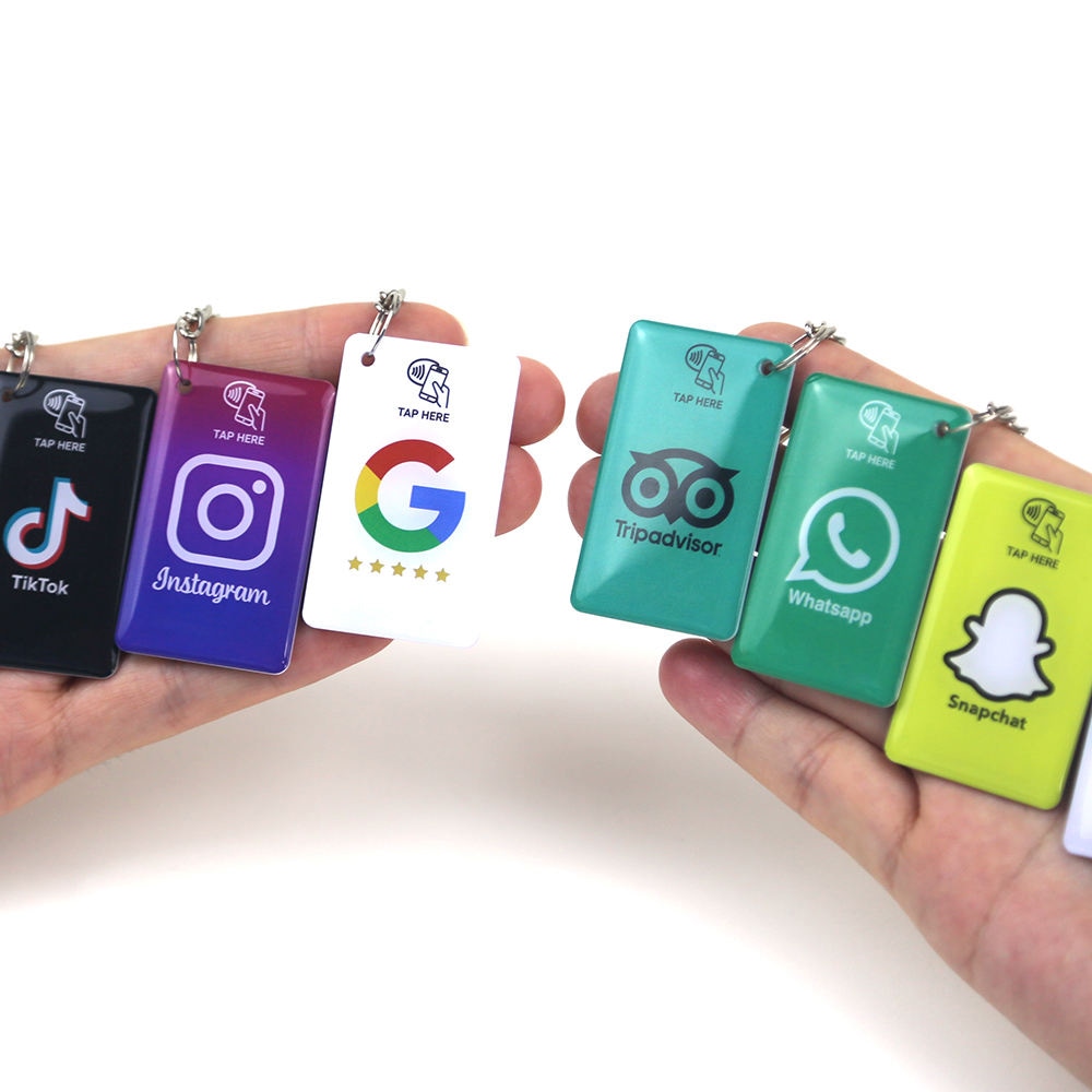 Fotografija proizvoda Epoksidni RFID privesci po meri za kontrolu pristupa sa prikazom priključnu klemu za kupce koji porede rešenja iz kategorije Epoksidni RFID privesci za ključeve.
