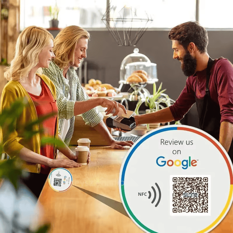 Kolekcija različitih scenarija primene za NFC stalke za uslugu hotelskih gostiju, kao što su naručivanje sa sobnog menija, deljenje na društvenim mrežama i digitalni vodiči.