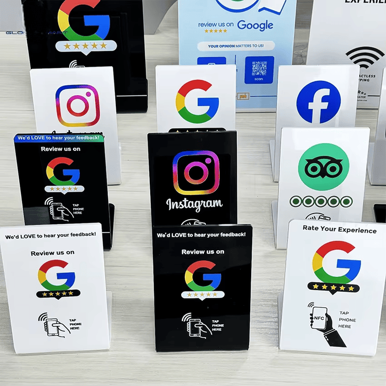 Elegantna akrilna NFC osnova za plaćanje s dodatnom težinom ima prozirnost nalik staklu i premijum kvalitet izrade pogodan za pultove hotela s pet zvezdica.