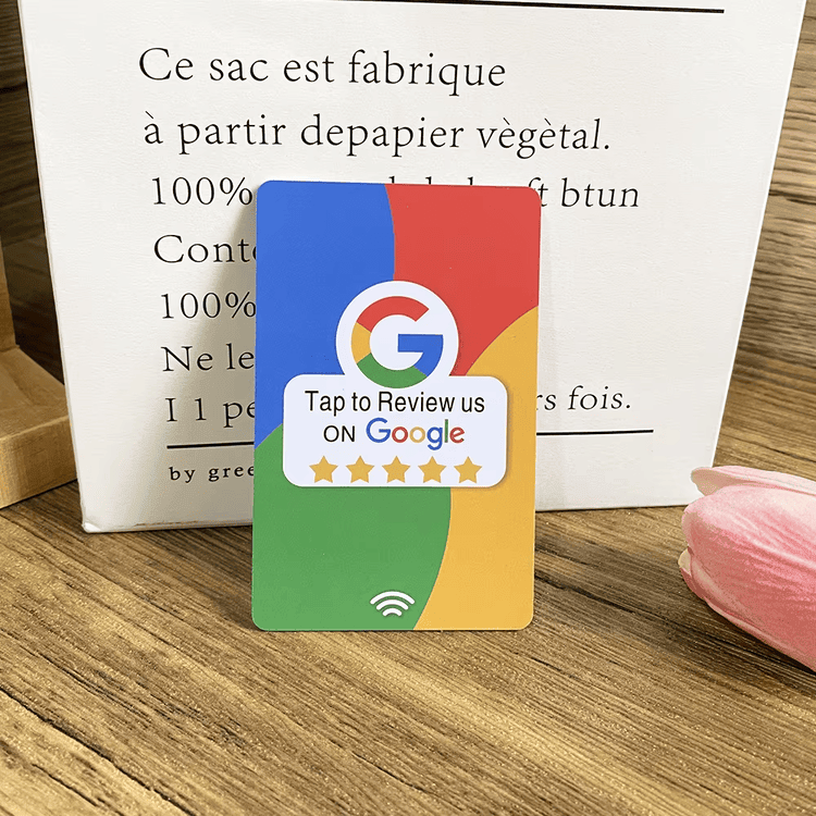 Detaljne opcije prilagođavanja za NFC QR kod stalak, uključujući CMYK ofset štampu i kodiranje pojedinačnog ID broja.