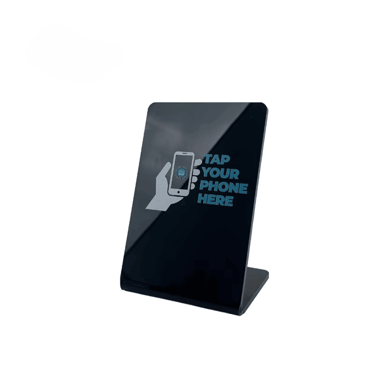 Skup NFC stalaka prikazuje upotrebu u različitim stvarnim okruženjima poput stolova i pultova restorana za recenzije i pristup meniju.