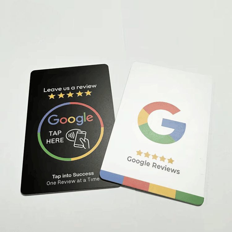 Ova slika ističe Prilagođeni NFC stalak za recenzije, menije i posetnice sa prednjim prikazom za NFC aplikacije.