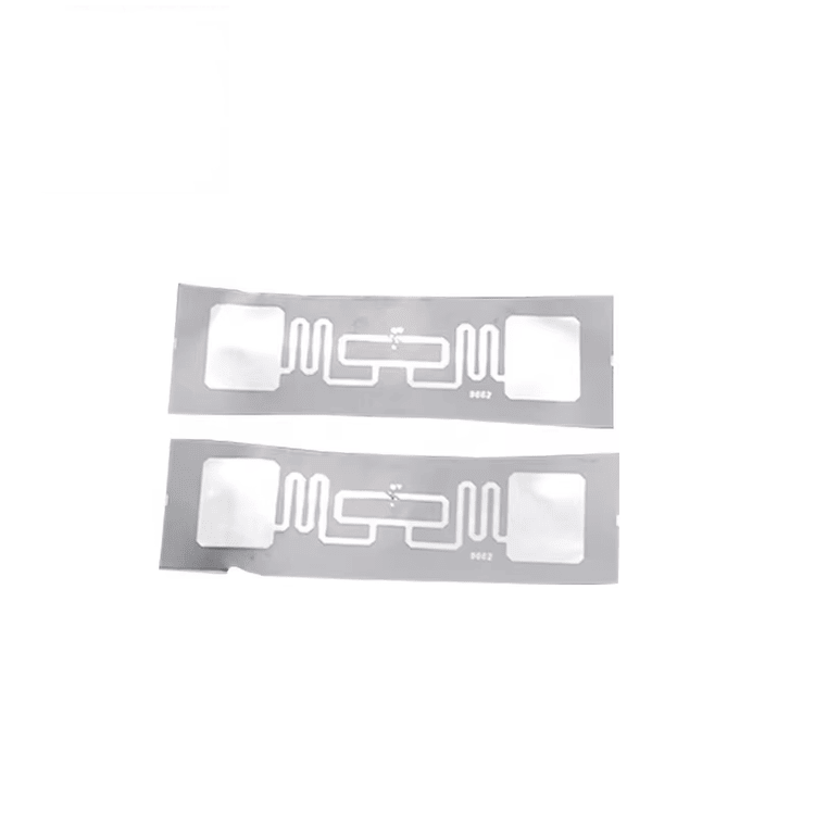 Ova slika ističe Pristupačnu UHF RFID etiketu za praćenje događaja sa vodootpornom narukvicom za primene UHF RFID etiketa.