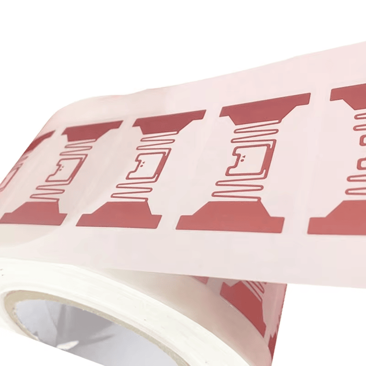 Produktna fotografija UHF RFID oznaka lokacije na skladišnim policama koja prikazuje izdržljivu oznaku u kategoriji UHF RFID oznaka.