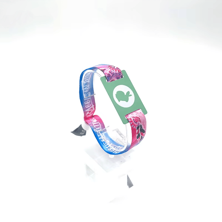 Platnene RFID narukvice za maratonce i merenje vremena