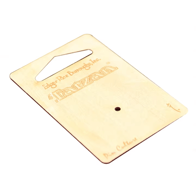Drvene NFC vizitkarte po meri za identitet brenda prikazane su sa fokusom na prilagođeni dizajn za projekte drvenih kartica.