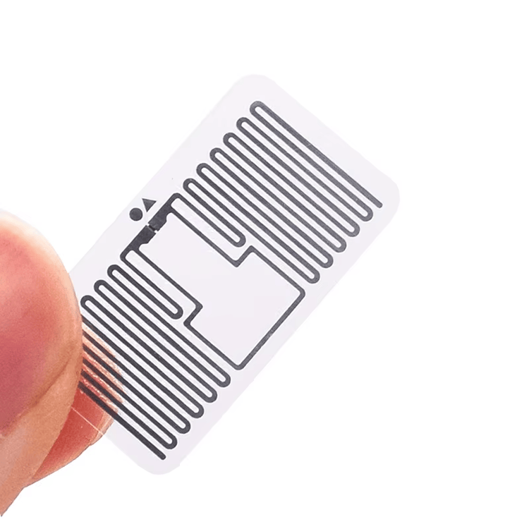 UHF RFID muzejske oznake za praćenje artefakata prikazane iz jasne perspektive izdržljive etikete za primene UHF RFID oznaka.