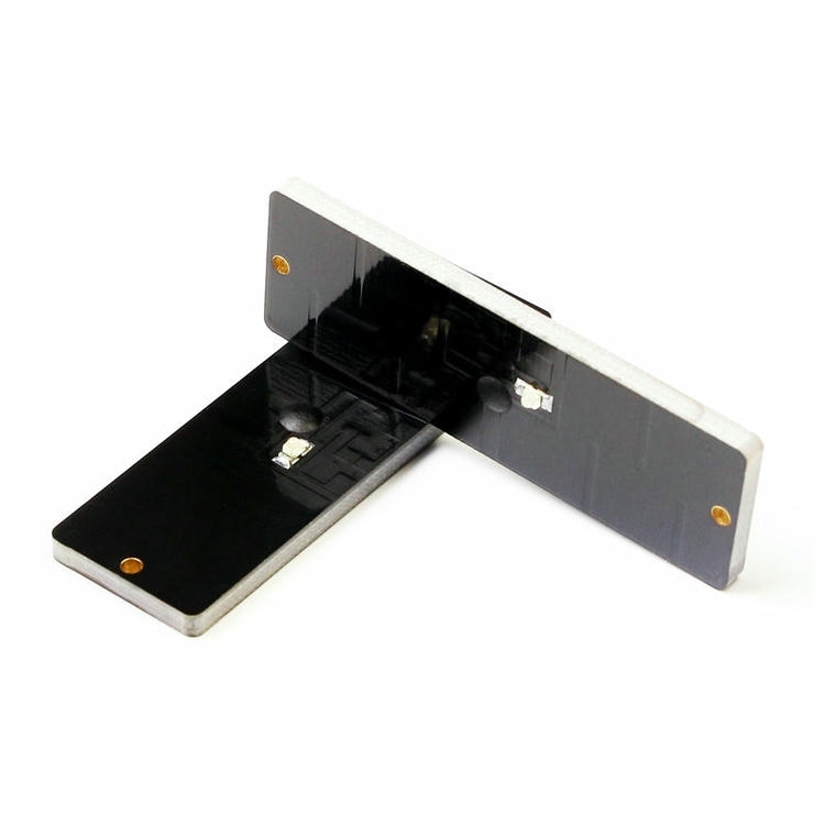 Fotografija proizvoda LED PCB RFID oznaka za vizuelno nalaženje opreme sa naglaskom na izdržljivo metalno kućište za projekte iz kategorije PCB RFID oznake za metal.