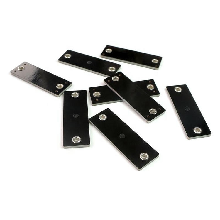 Ova slika prikazuje Tanku PCB RFID oznaku za metalne površine za praćenje imovine sa završnom obradom brušenog metala za primene PCB RFID oznaka za metalne površine.