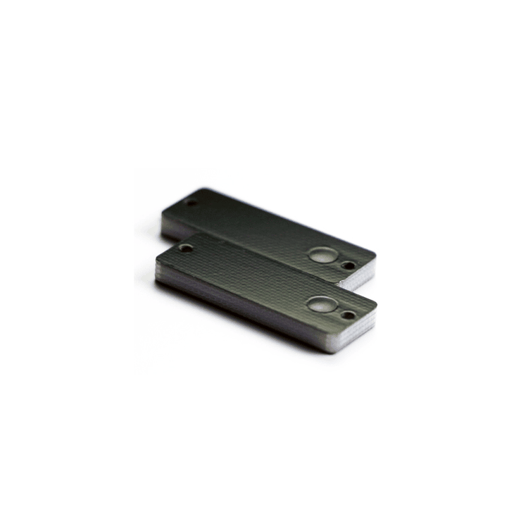 UHF PCB RFID Tag za metalne površine za bolničko praćenje prikazan sa detaljem laserskog sečenja za kupce koji upoređuju PCB RFID tagovi za metalne površine rešenja.