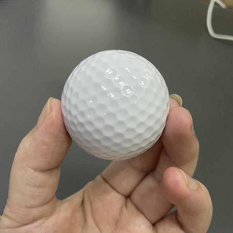 Tehničko merenje RFID golf loptice SV019 prikazuje standardni prečnik od 42.8 mm za profesionalni trening golfa.