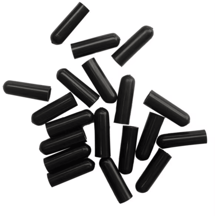 Gomila dugih crnih RFID bullet tube oznaka model SV-006 prikazana je na beloj pozadini za veleprodajno snabdevanje za identifikaciju spoljne imovine.