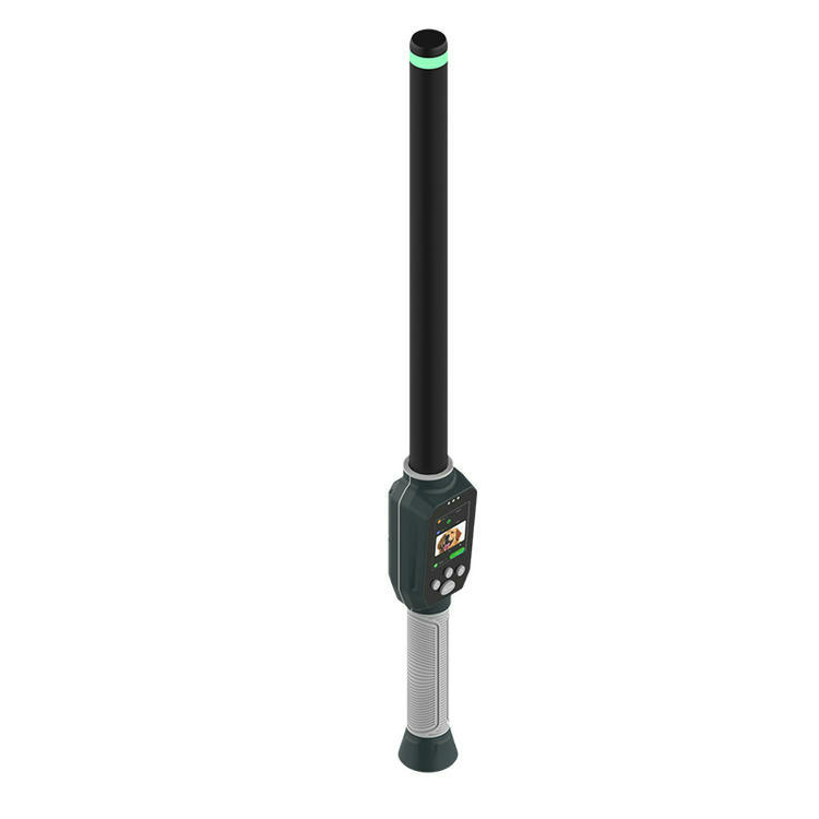 LCD ekran velike osvetljenosti RFID čitača FS-A18-UHF prikazuje jasne podatke o oznaci i stanju uređaja za operatere.
