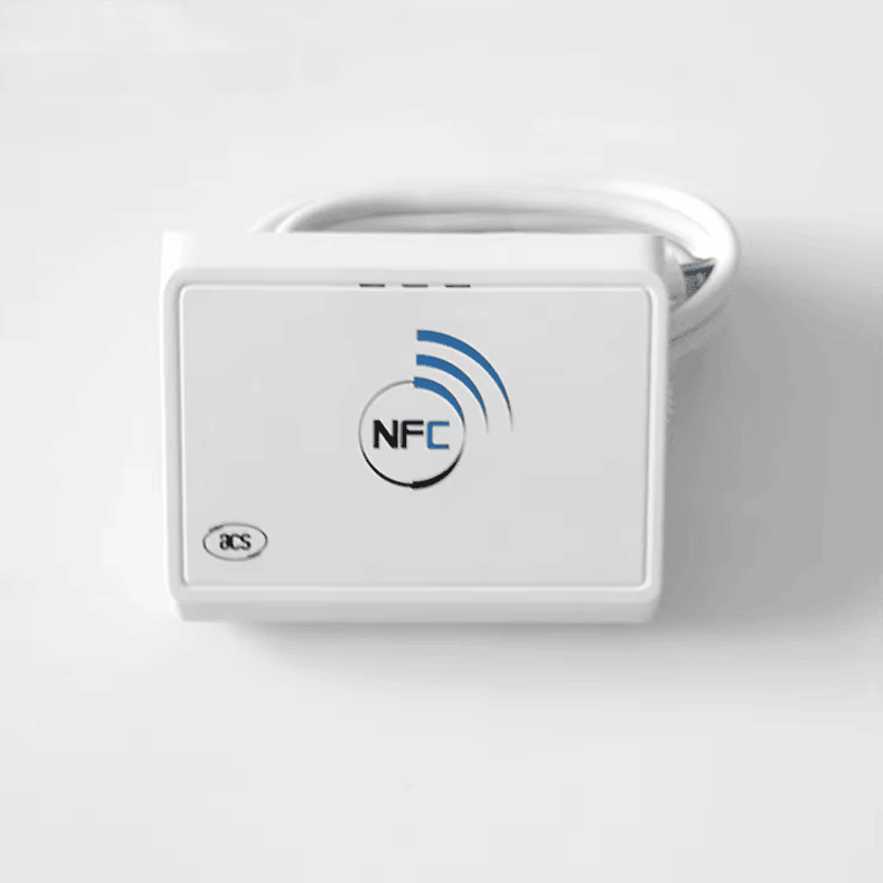 Logotipi globalnih sertifikata kao što su CE i FCC i RoHS prikazani su na ACR1255U-J1 NFC čitaču kako bi se osigurao međunarodni kvalitet i bezbednost.