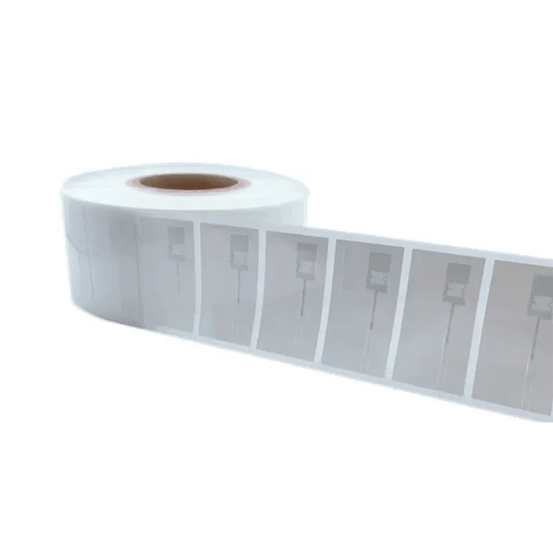 RFID etikete za upravljanje zalihama prikazane sa praćenjem kontejnera za kupce koji upoređuju rešenja UHF RFID etiketa.