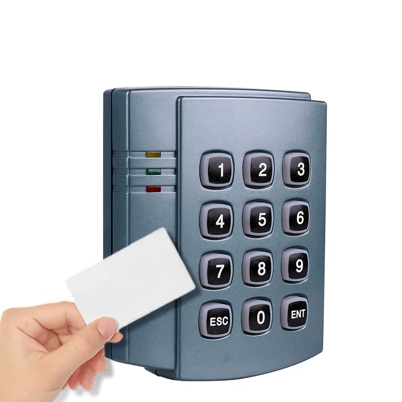 Slika vodiča za instalaciju korak po korak za 08F čitač koja pokazuje kako bezbedno montirati ABS kućište na zidne površine.