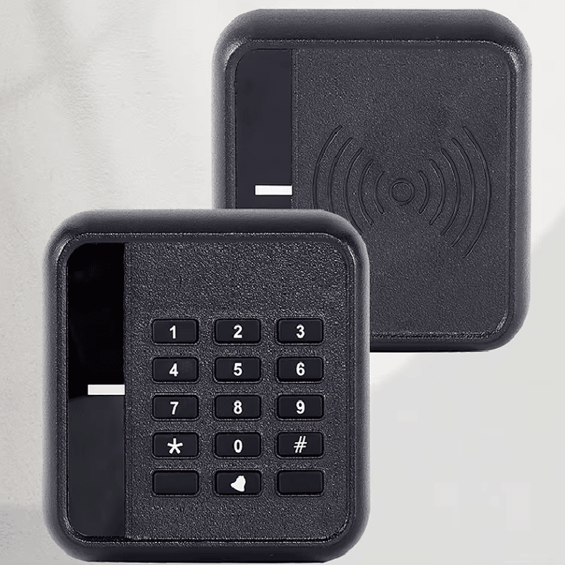 Ova slika prikazuje RFID čitač vrata od 125 kHz za siguran ulaz i ističe sigurnu kontrolu pristupa za primene iz kategorije Čitači s tastaturom za kontrolu pristupa.
