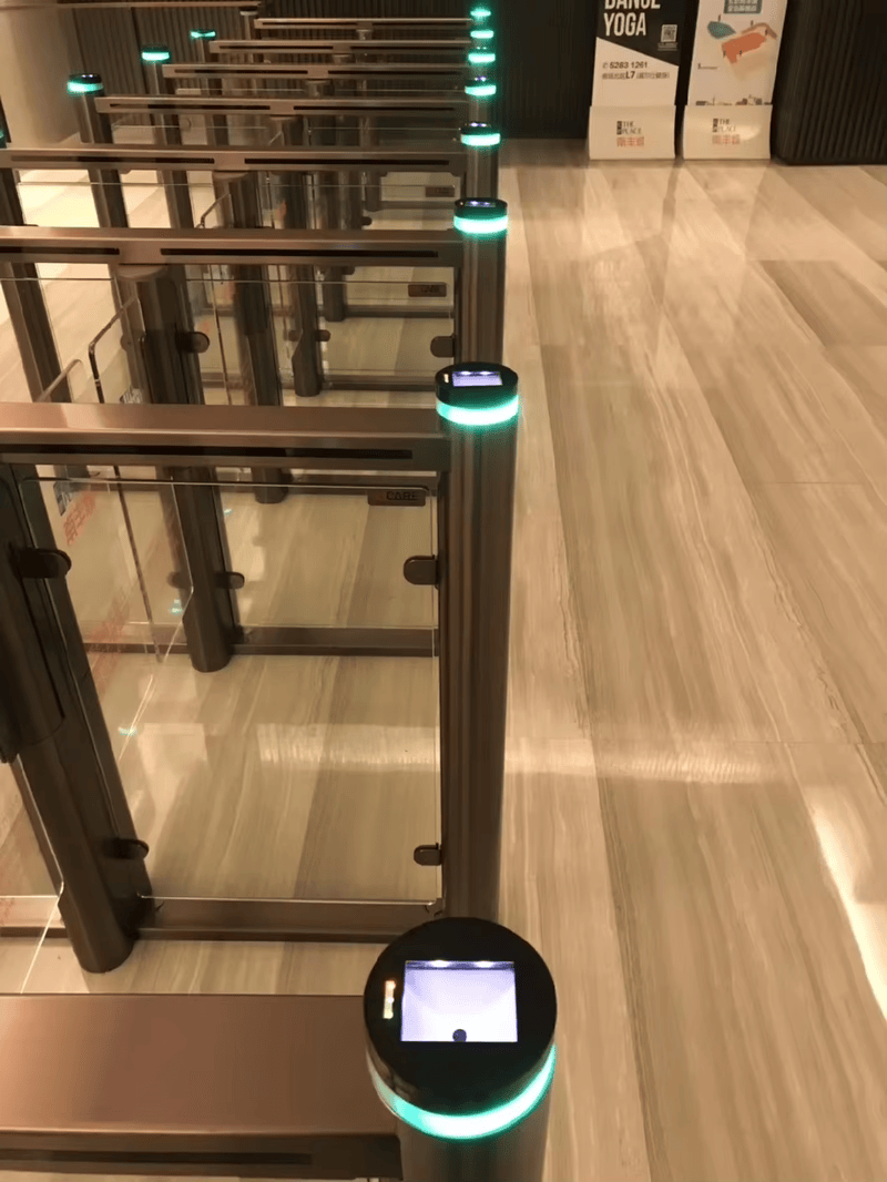 Ova slika prikazuje ugrađeni modul RFID čitača za kontrolu pristupa sa QR kodom u bezbednosnom sistemu u aplikacijama čitača pristupa putem QR koda.