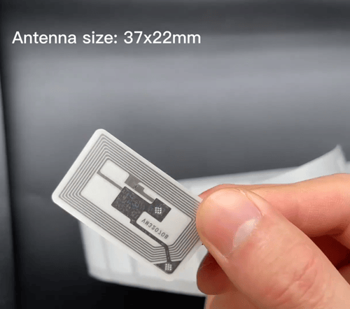 Pametne RFID etikete 40 × 25 mm za precizno i efikasno praćenje.